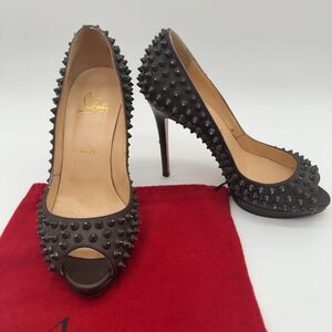 Christian Louboutin Yolanda Spikes Size 37